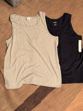 Goodfellow & Co Navy and White Graphic Tee, Two For One